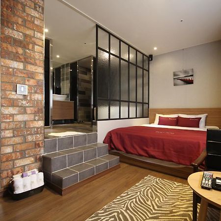 The May Hotel Busan Room photo