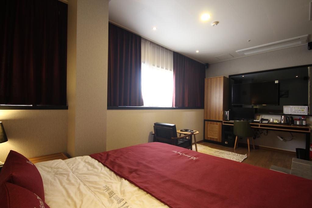 The May Hotel Busan Room photo
